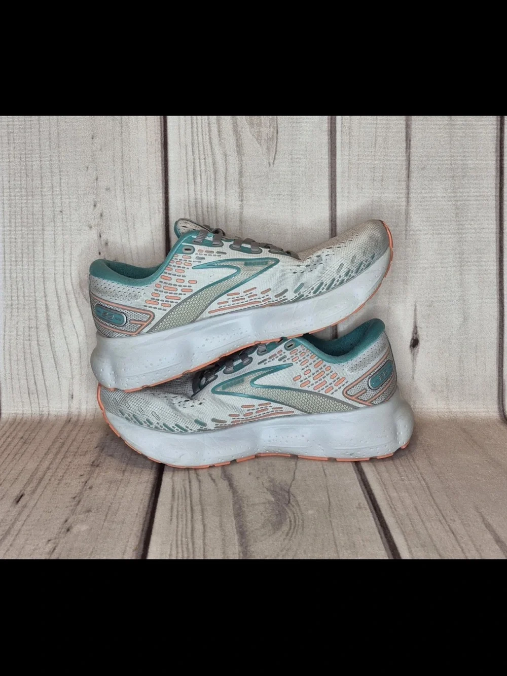 Brooks Glycerin 20 Women's Size 9D Wide Running Shoes Oyster/Latigo Bay/Coral